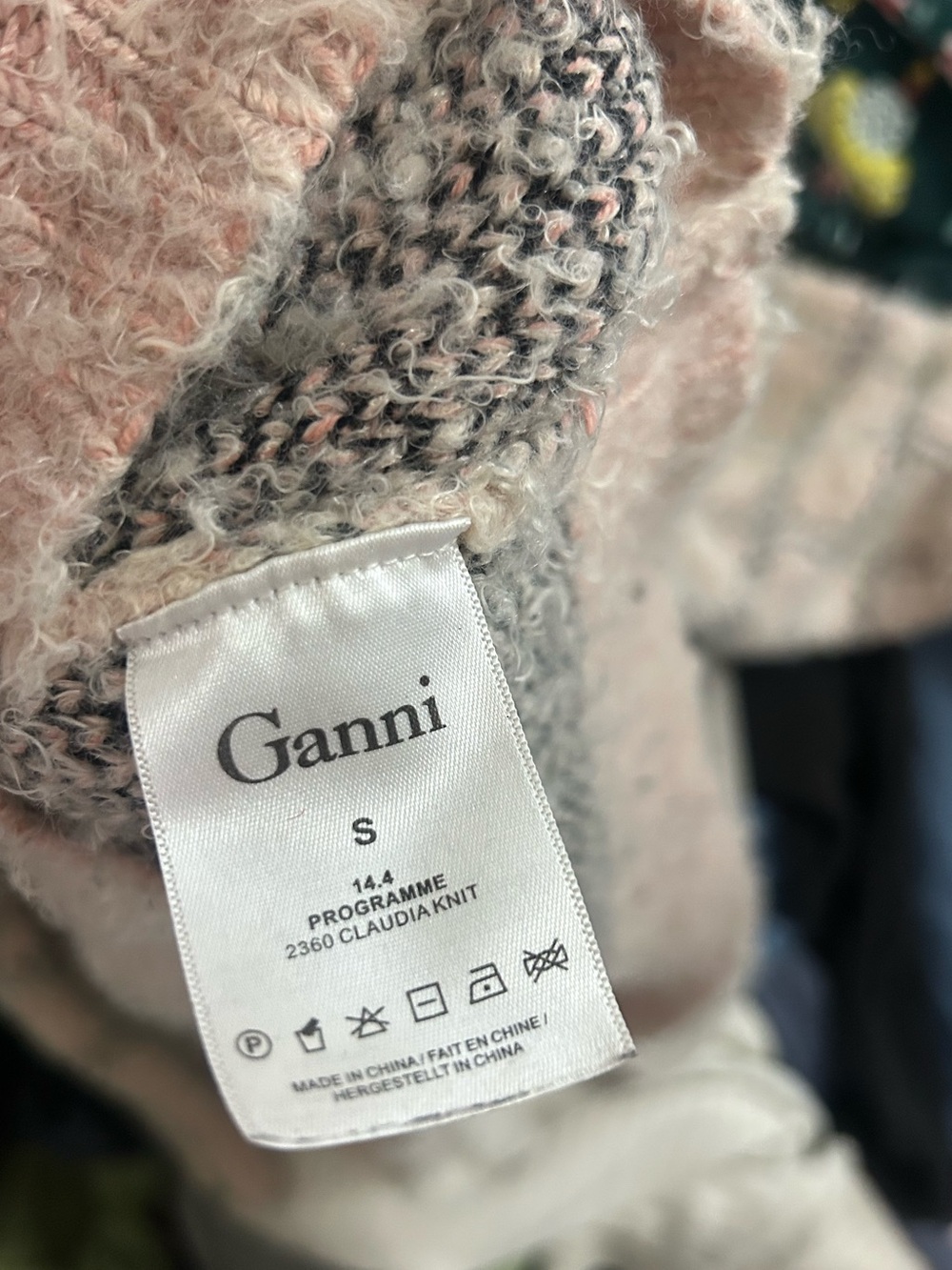 Ganni plaid pink and grey sweater - Picture 2 of 8